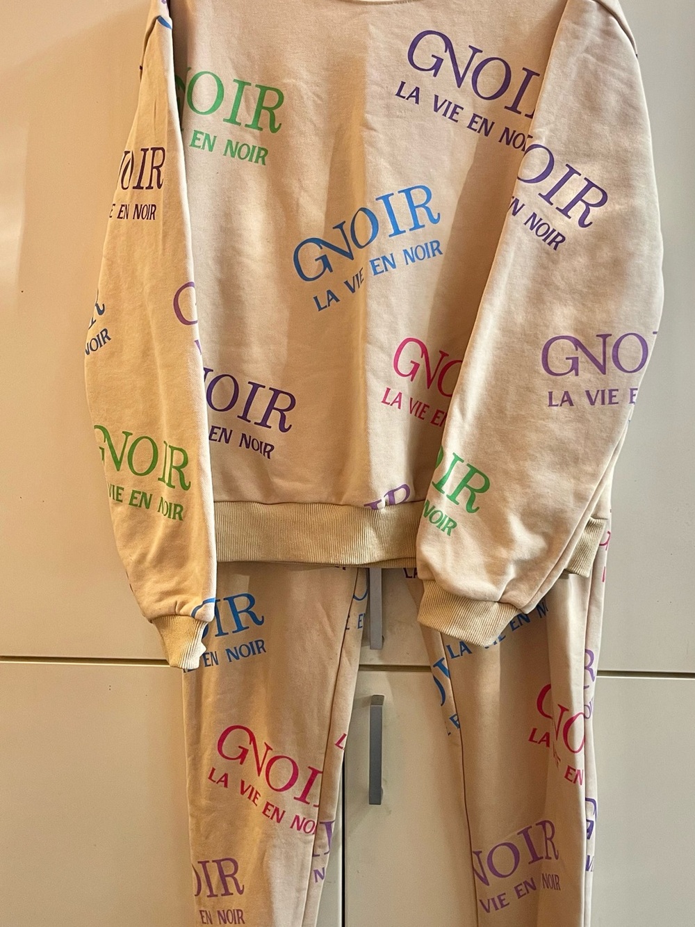 Graci Noir Infinite Sweatsuit Sweatshirt
Sweatpants Sz L Tan Beige